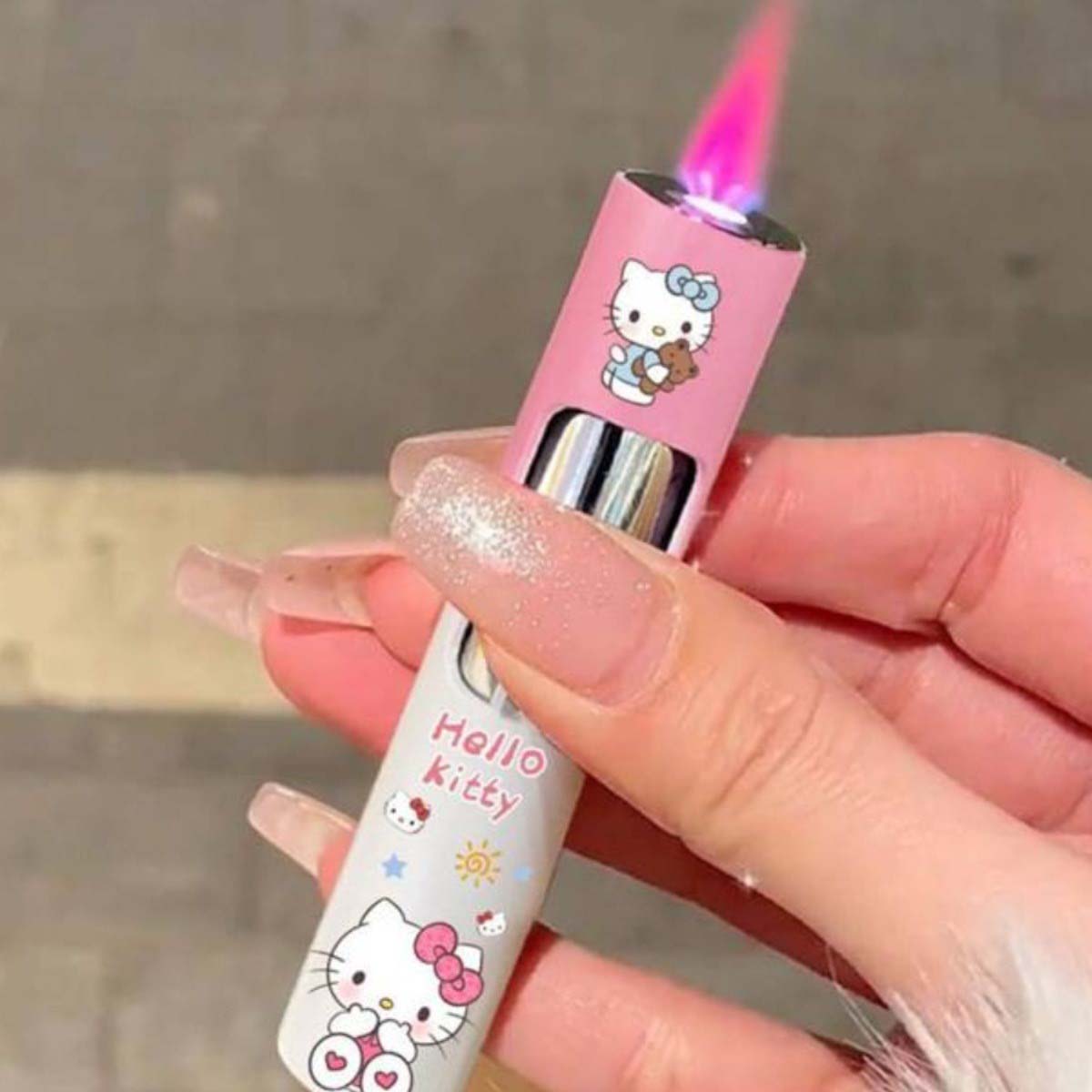 Sweet and Cute Creative Cartoon Lighter, Portable Pink Flame Cylinder Lighter Refillable Lighter